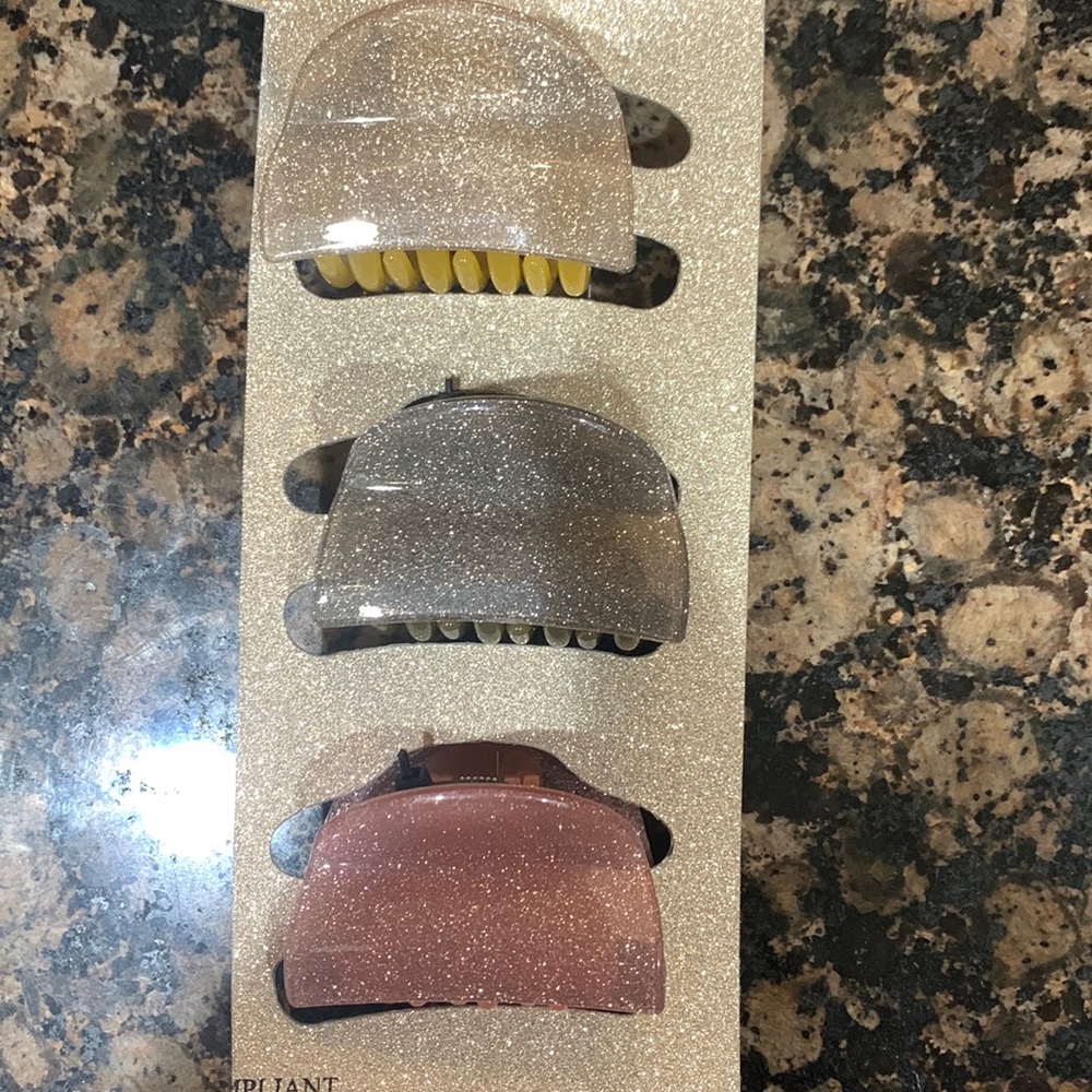 Hair clips